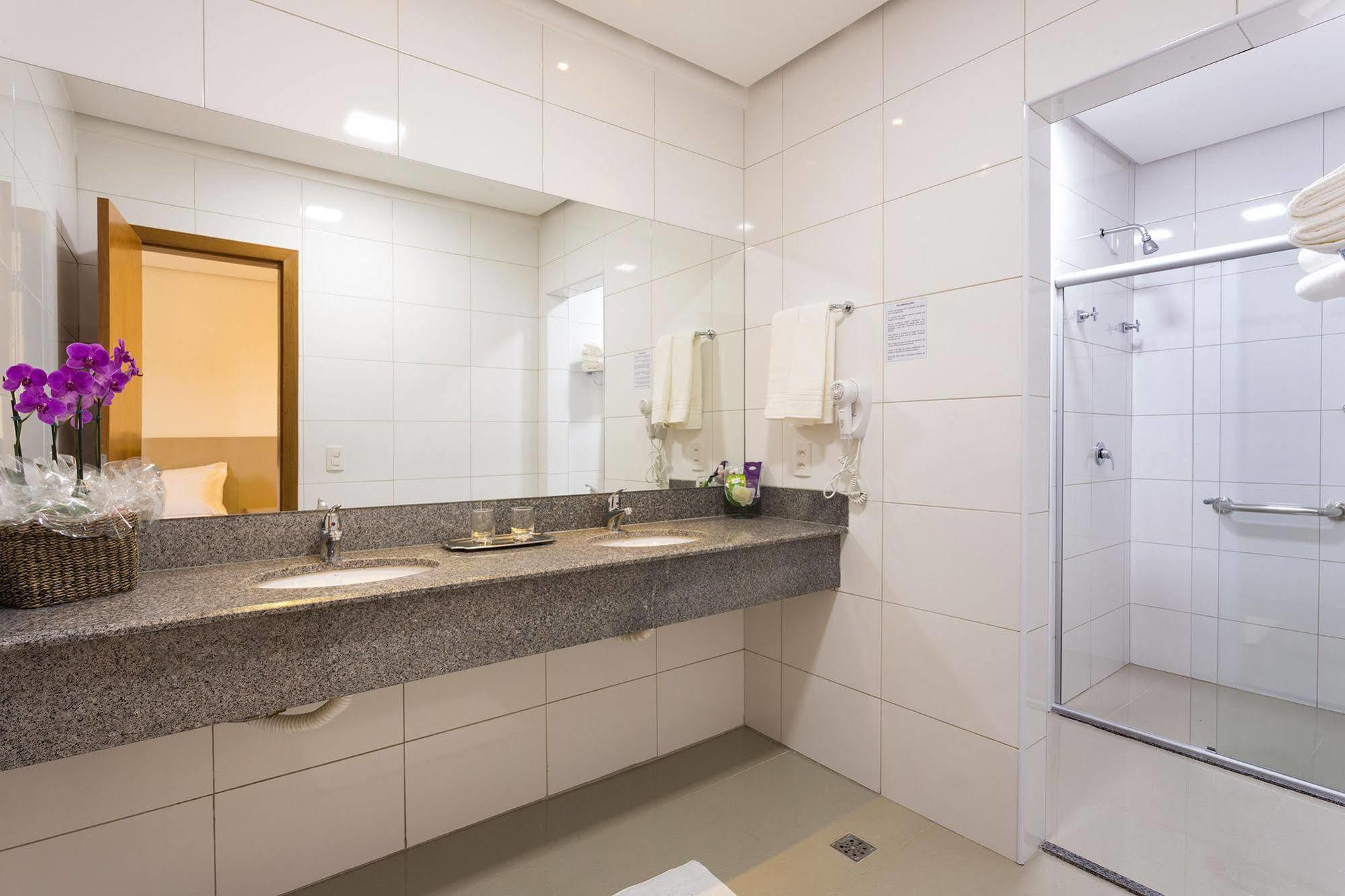 Liguori Hotel ตรินดาเจอ ภายนอก รูปภาพ